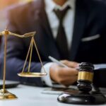 تقديم خدمات المساعدات القانونية المجانية