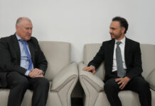 مركز البيان يستقبل السفير الأسترالي والوفد المرافق له